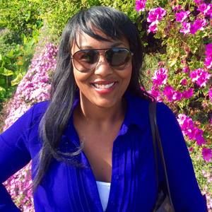 Meet your Posher, Monique